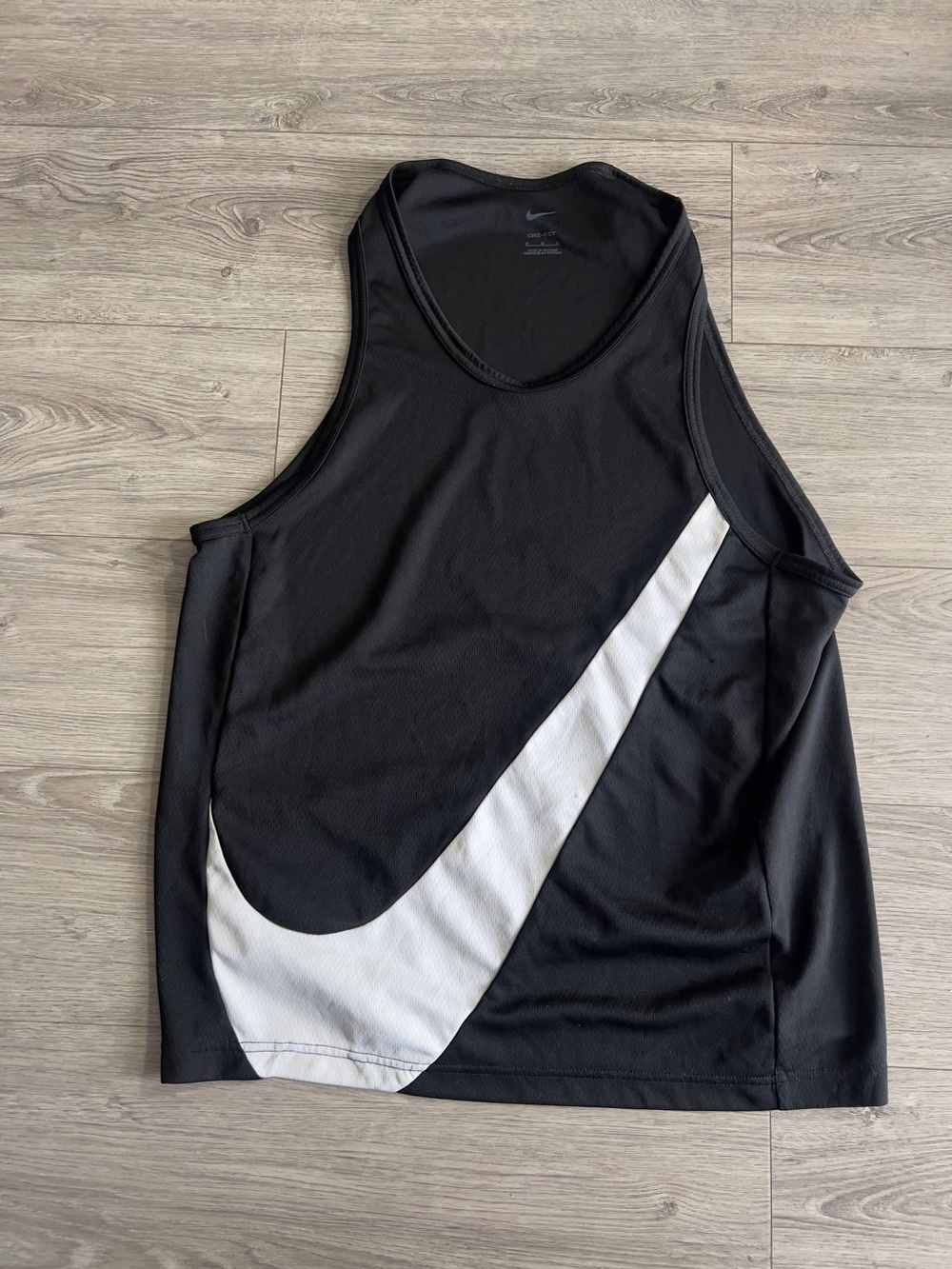 Nike Dri-FIT Black White Tank Top Size M Athletic Gym Running Sleeveless (51)